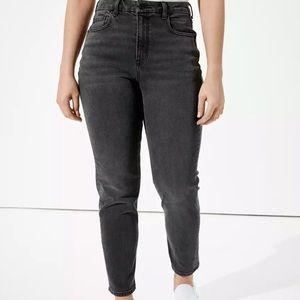 American Eagle Curvy Mom Jean Washed Black 6 Short